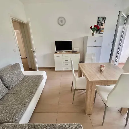 Apartmán In 44071 Jadranovo
